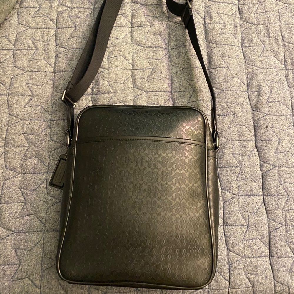 Coach crossbody - Picture 2 of 14